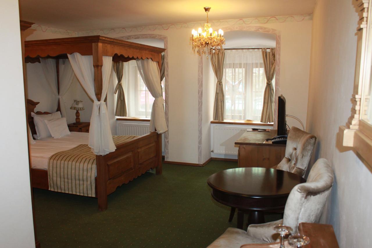 Hotel Villa Franca Segesvár Kültér fotó